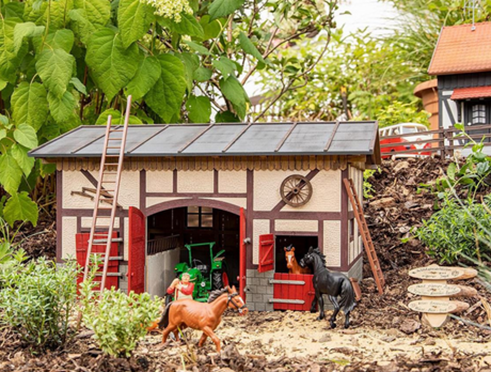 Horse Stable Kit Garden Railway Specialists Tel01844 345158