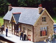 EVERGREEN STATION Footprint 21"x8" 533 x 203mm