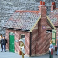 Station Waiting Room/Toilet