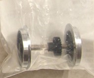 Wheel set with gear