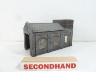 Bachmann Engine Shed With Water Tank 009