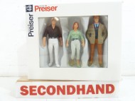 Preiser 1:32 Passers-By Figures