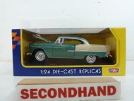 Motormax Diecast 1955 Chevy Air 1:24 Scale