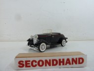 Diecast 1932 Ford Cabriolet 1:24 Scale