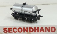 Dapol 6 wheel milk Tanker #44013