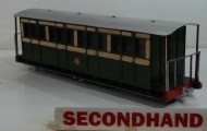 Green Close Carriage with light 32mm unboxed