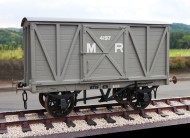GAUGE3 MR 10 ton van By Slaters